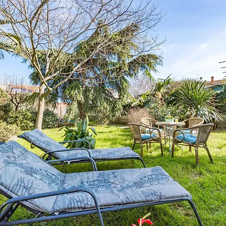 Apartment Rossi With Magical Garden